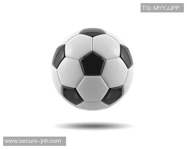 探索足球的奥秘：32块拼接成的完美球体与运动的魅力